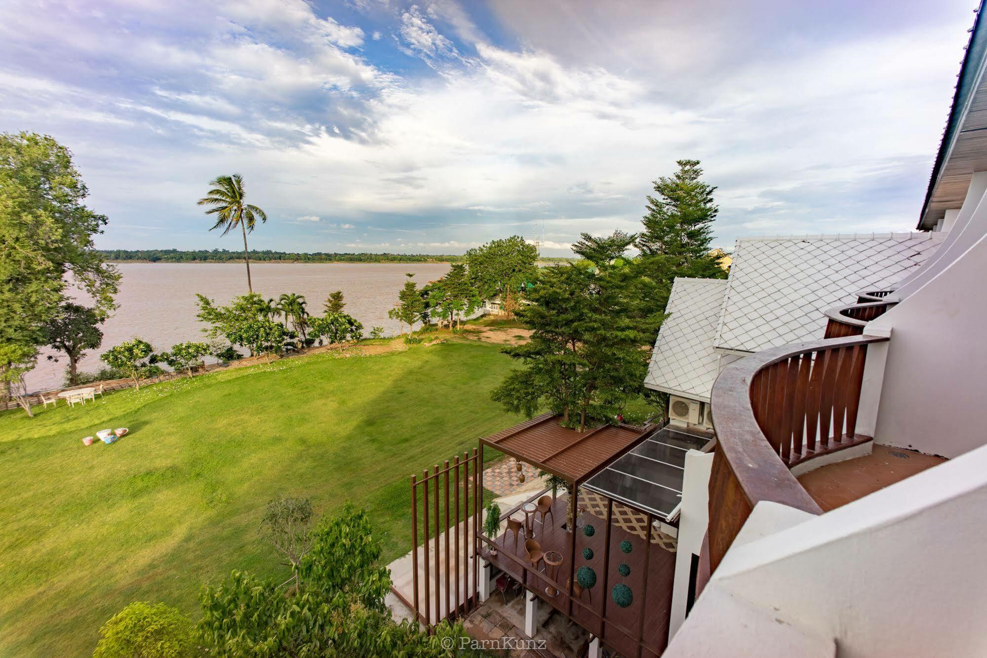 Vieng Khong Hotel Mukdahan Exterior foto
